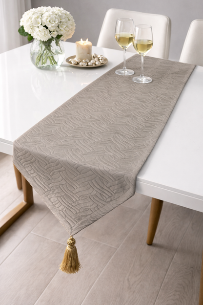 Βελουτέ Τραβέρσα 35x180cm – Πολυτελής Διακόσμηση Τραπεζιού με Ανάγλυφη Υφή